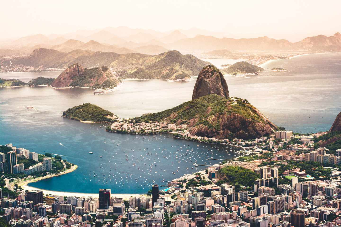 brasilien-rio-de-janeiro-zuckerhut-klein-g-1223083475.jpg