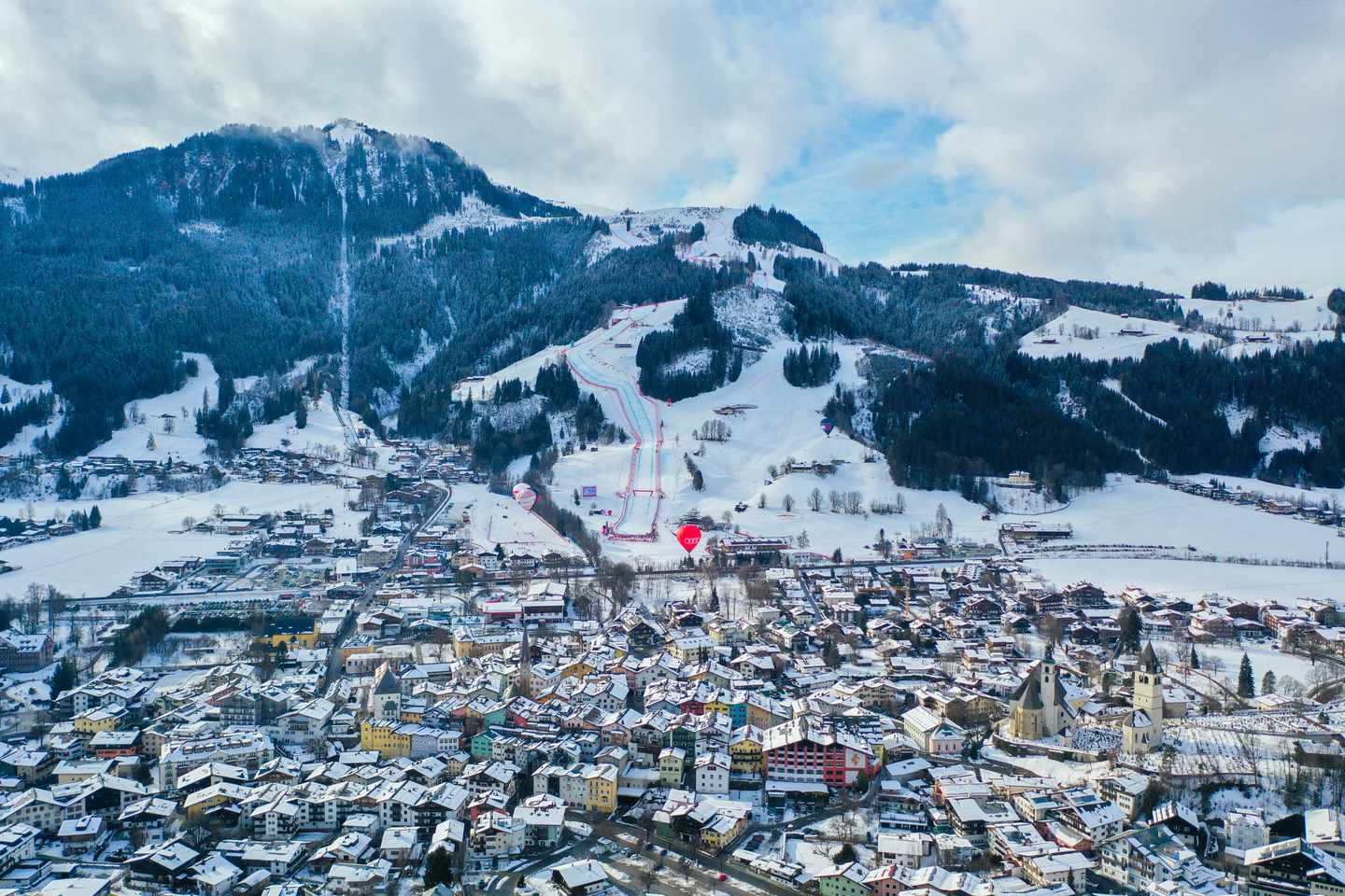 oesterreich-kitzbuehel-winter-g-1425428328.jpg