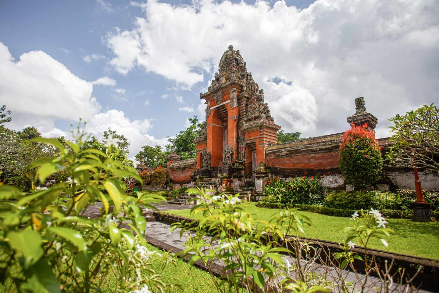 indonesien-bali-tempel-taman-ayun-g-1522827538.jpg