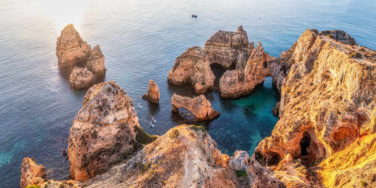 portugal-algarve-lagos-ponta-da-piedade-felsen-buchten-g-1539920516.jpg