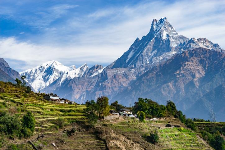 nepal-terassenfelder-machhapuchhre-g-584237980.jpg