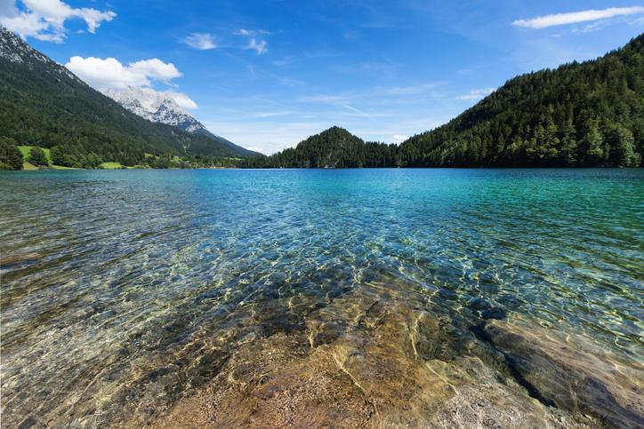 oesterreich-bad-haering-tirol-hintersteiner-see-g-587903910.jpg