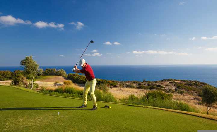 marokko-golfspieler-kueste-g-512494725.jpg