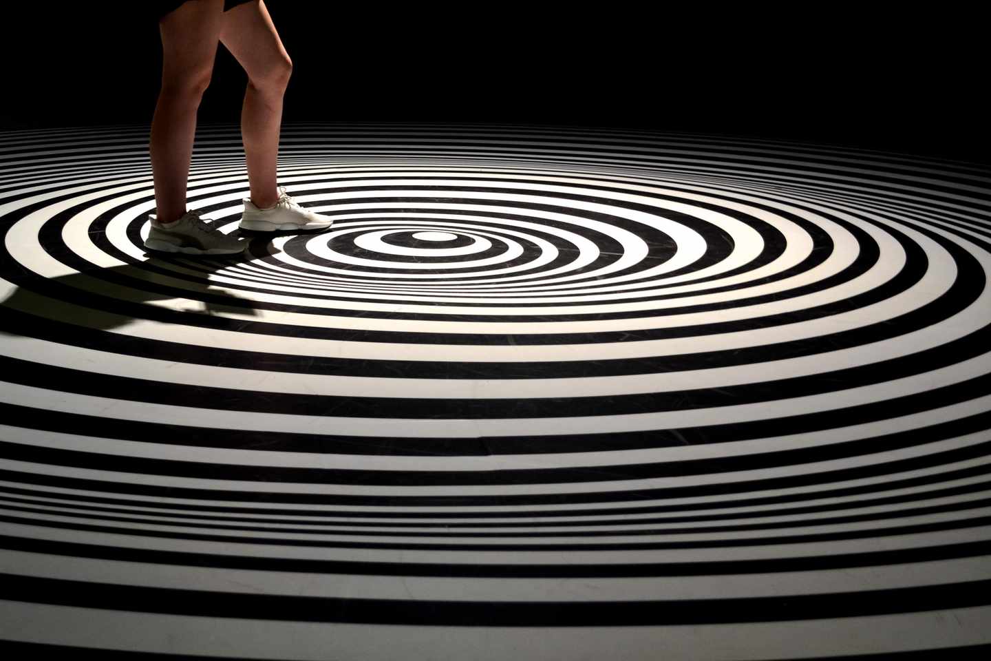 optische-täuschung-illusion-g-1175922705.jpg