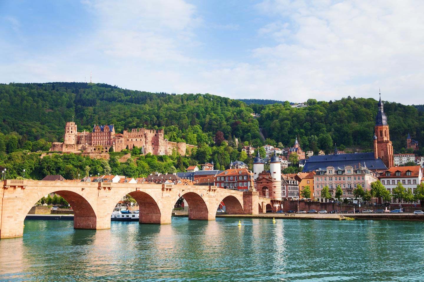 Blick-auf-Karl-Theodor-Brücke-Heidelberg-g-491761978.jpg