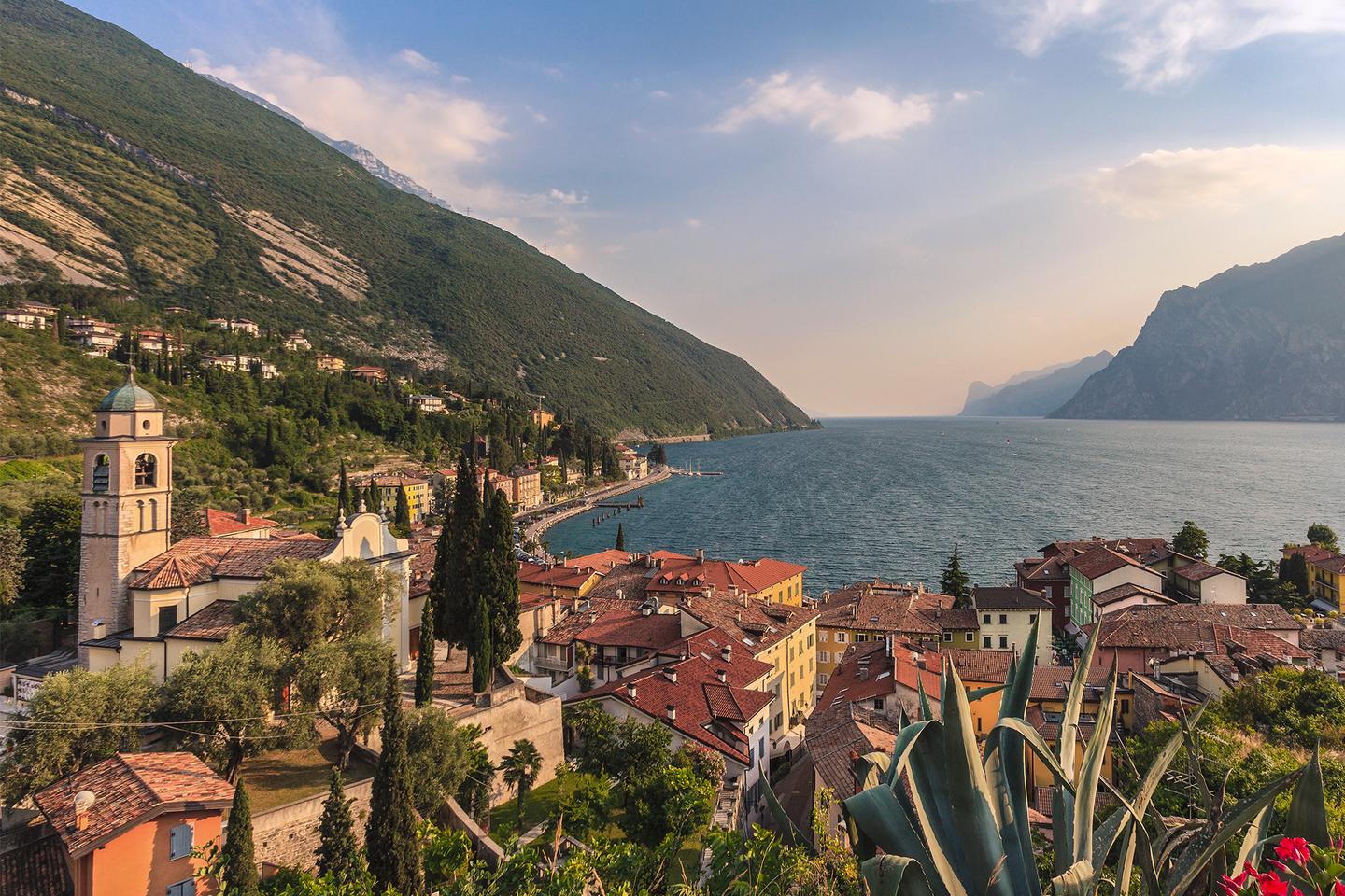 italien-gardasee-torbole-g-164799619.jpg