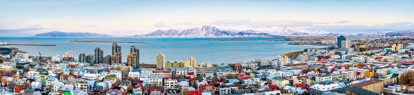 island-reykjavik-g-896658996.jpg