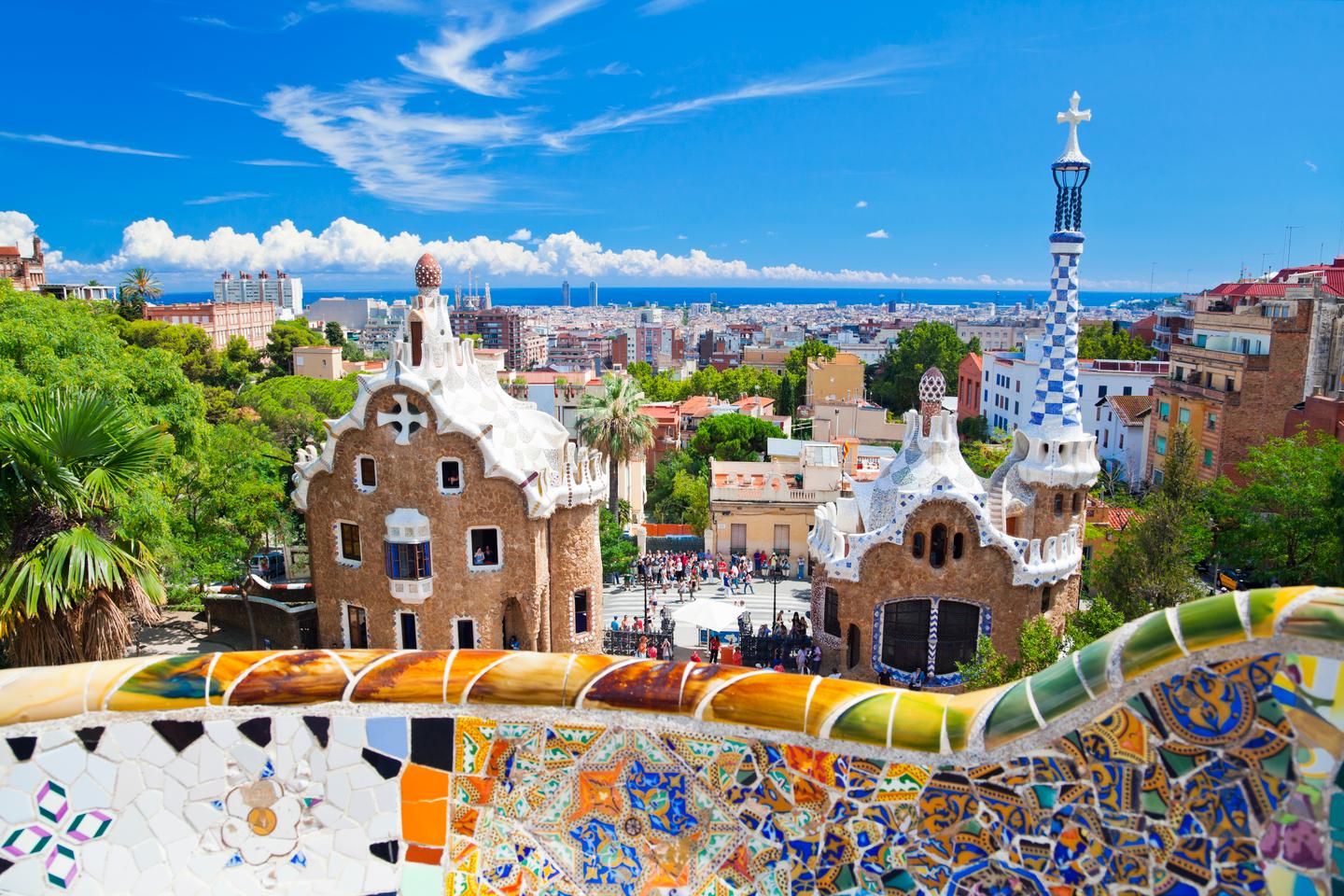 spanien-barcelona-parc-guell-g-485934546.jpg