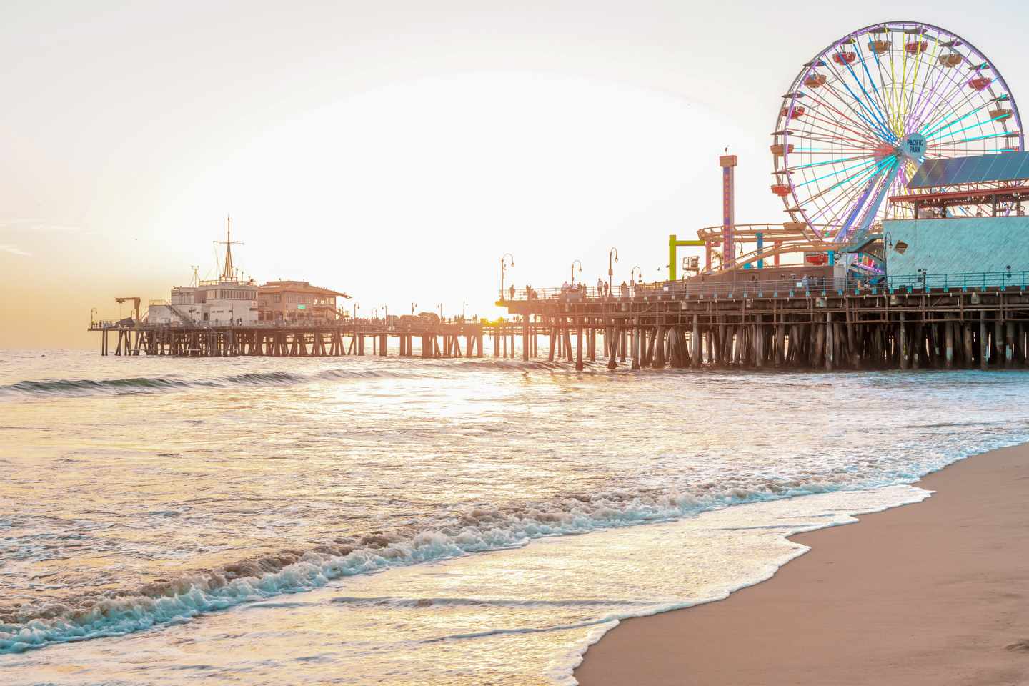usa-los-angeles-sehenswuerdigkeiten-santa-monica-pier-g-1315234143.jpg