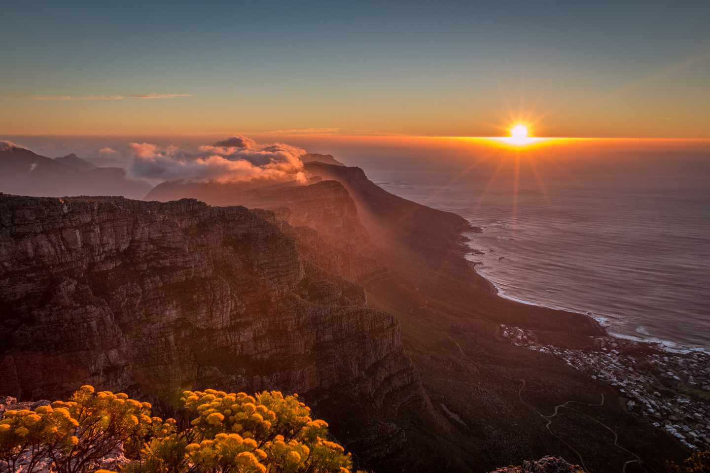 südafrika-kapstadt-tafelberg-klein-g-836223182.jpg