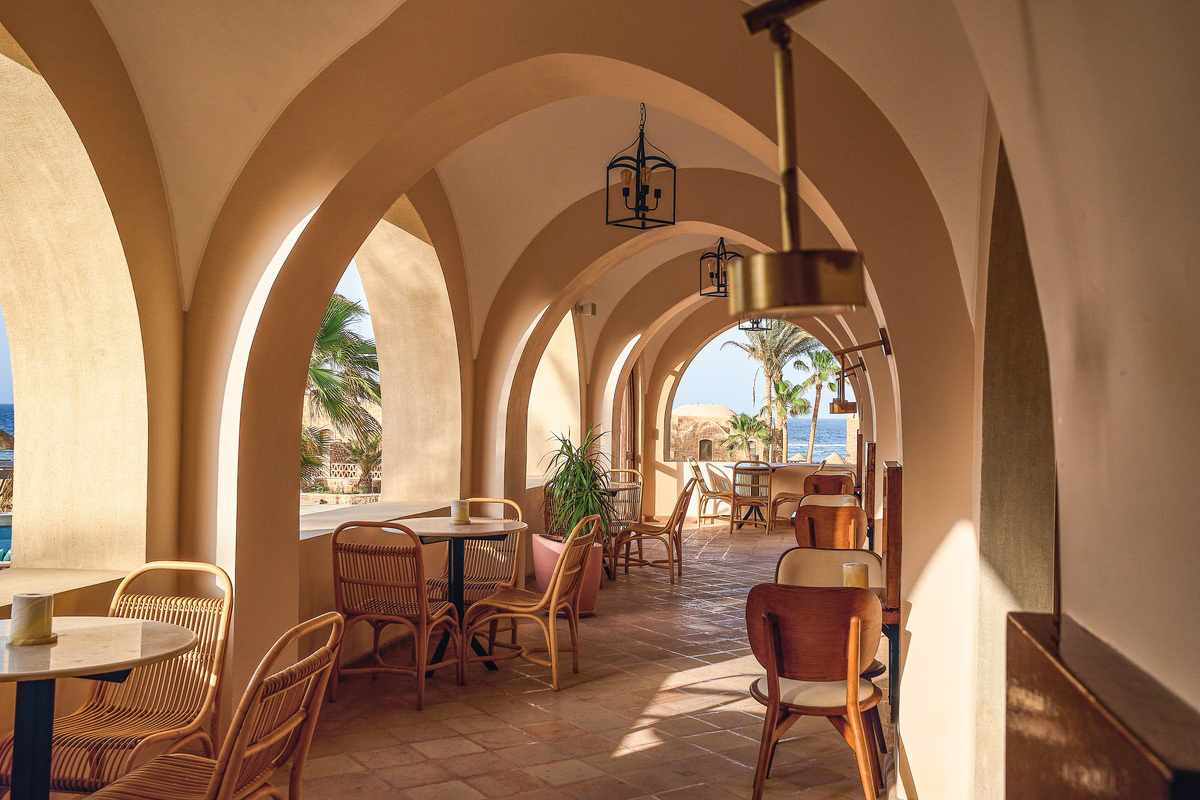 blt5929d489cae9f458-aegypten-hotels-mit-hausriff-moevenpick-resort-el-quseir-outside.jpg Innenansicht des Mövenpick Resort El Quseir