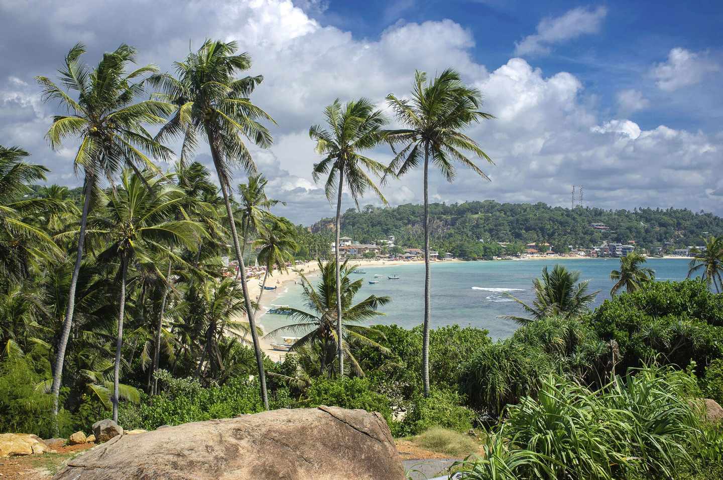 sri-lanka-strand-t-507901785.jpg