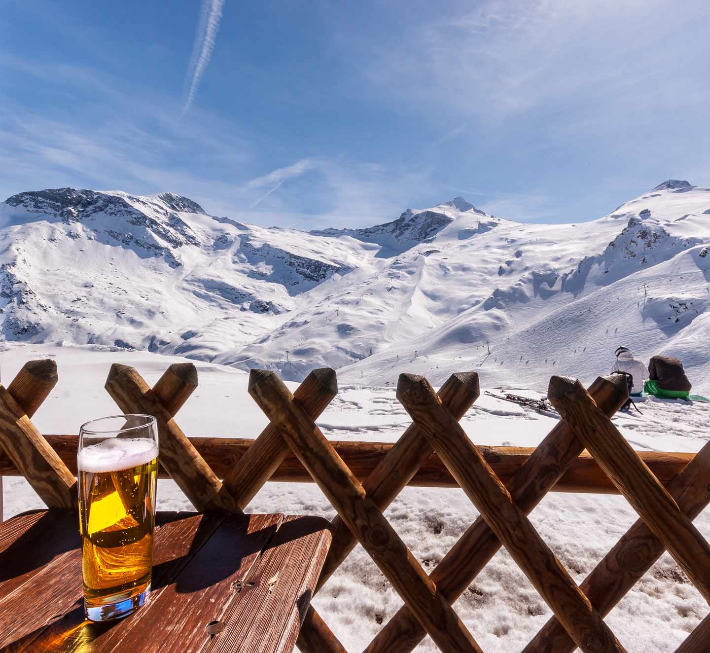 oesterreich-hintertux-alpen-bier-g-452682661.jpg