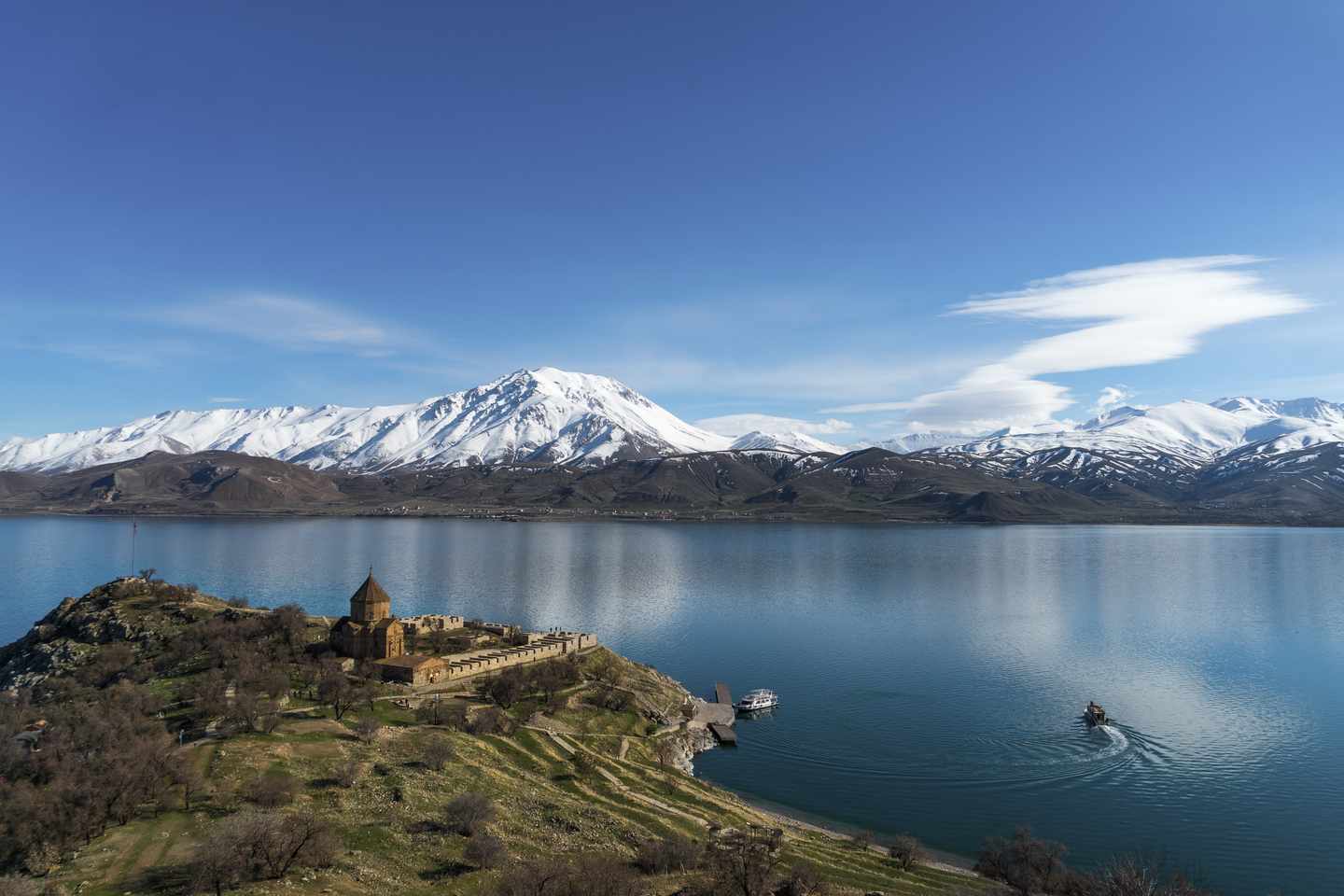 tuerkei-insel-akdamar-mit-schnee-g-1150792422_bearbeitet.jpg