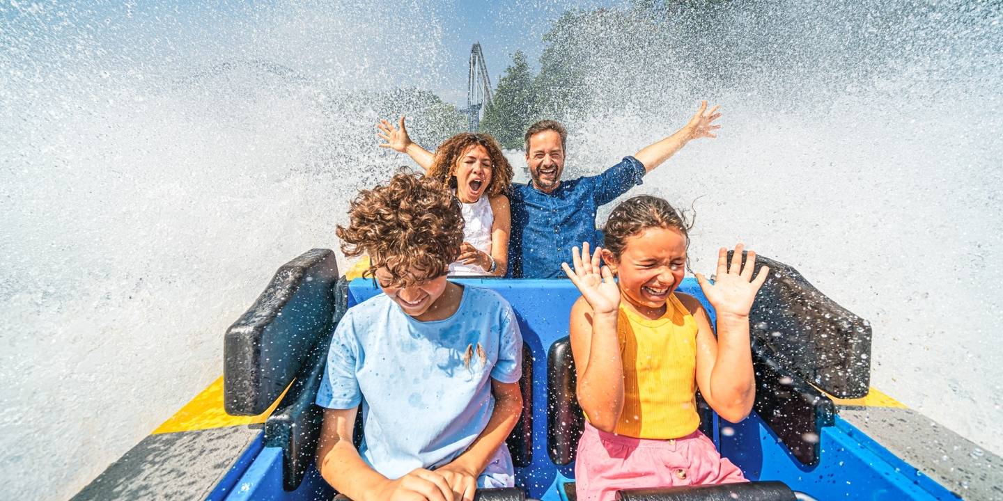 bltcbedb688a48493e5-deutschland-freizeitpark-europapark_EP23_Griechenland_Poseidon_Sommer_Familie_2.jpg deutschland-freizeitpark-europapark__EP23_Griechenland_Poseidon_Sommer_Familie_2.jpg
