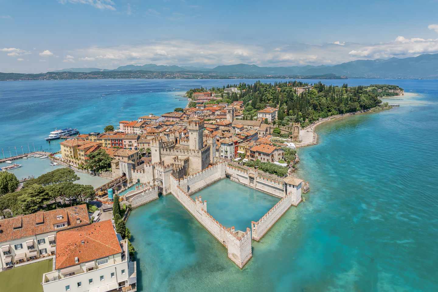 italien-gardasee-sirmione-g-1495822319.jpg