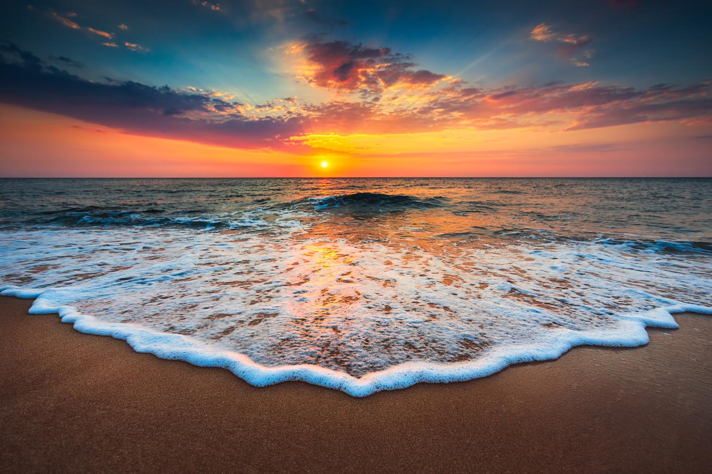 blt11f3dc980c1d273a-hawaii-sonnenuntergang-t-610041376.jpg hawaii-sonnenuntergang-t-610041376.jpg