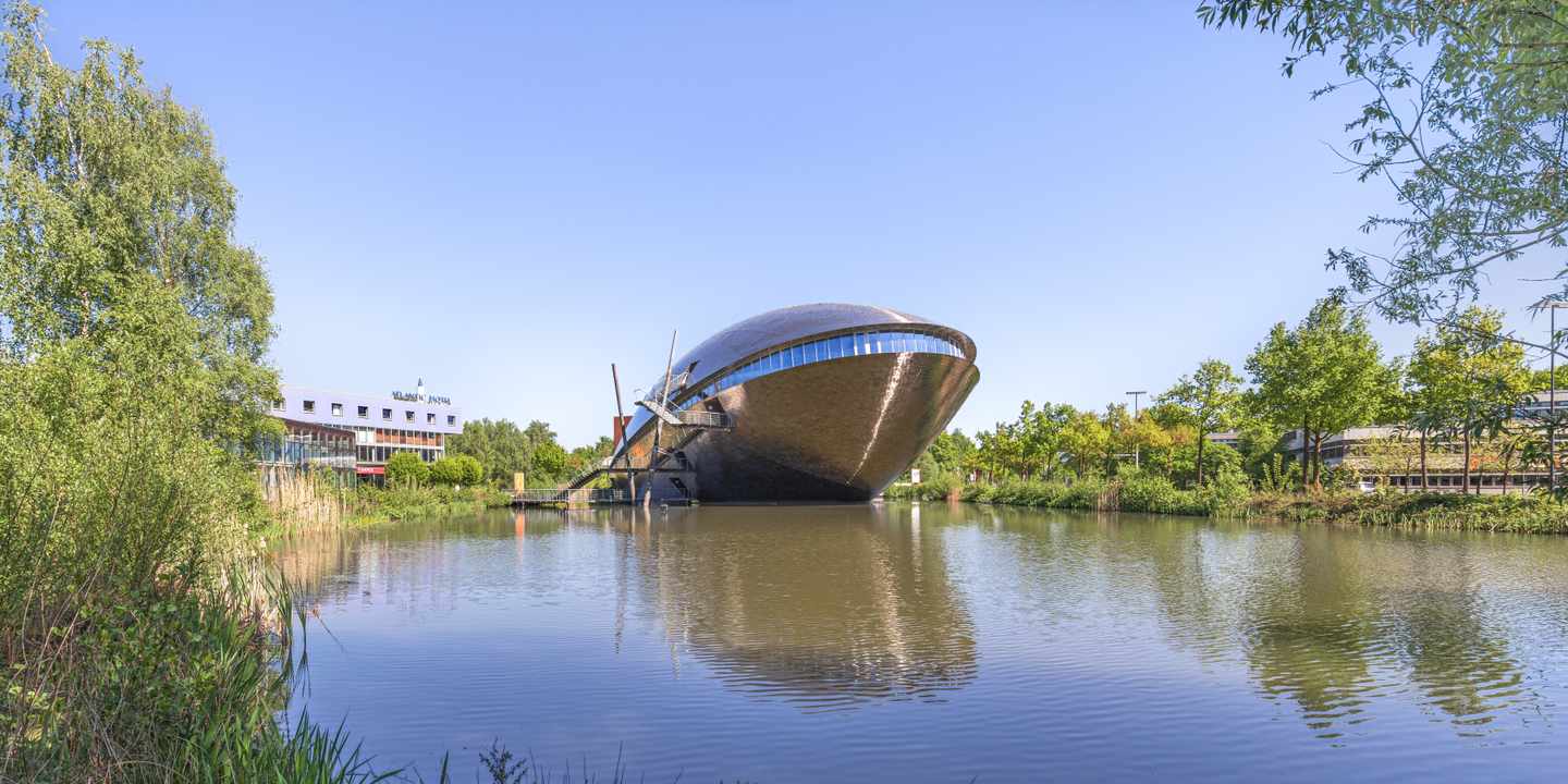 deutschland-bremen-universum-science-center-516854-mauritiusimages-MEPI12653962.jpg