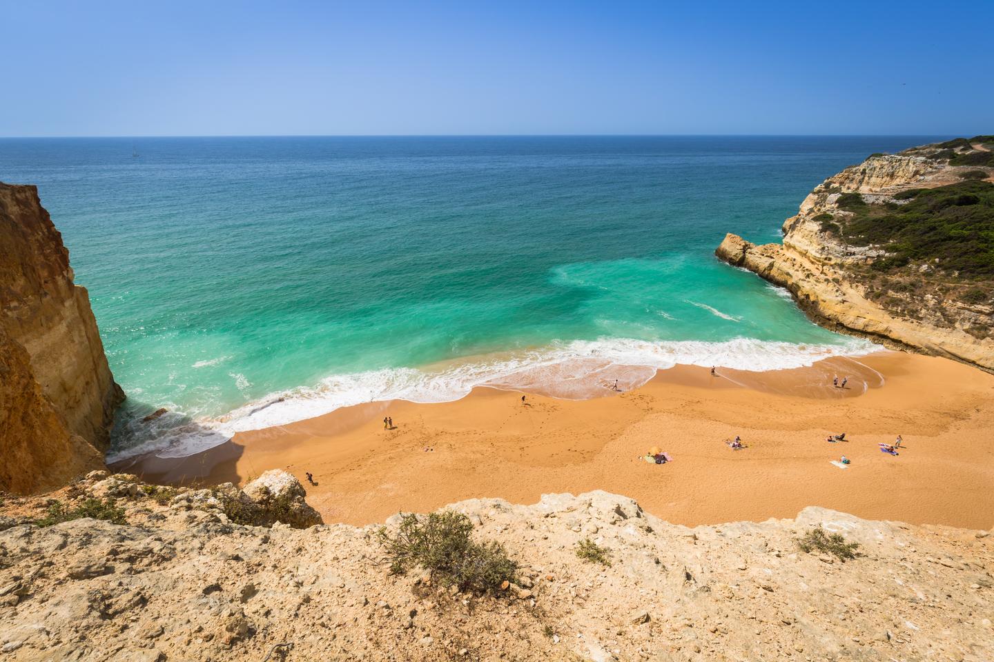 portugal-algarve-benagil-strand-g-542065130.jpg