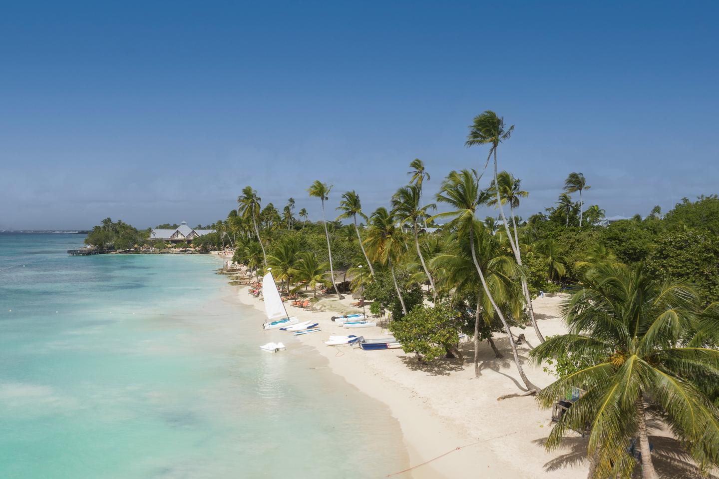 karibik-insel-dominikanische-republik-bayahibe-g1393615756.jpg