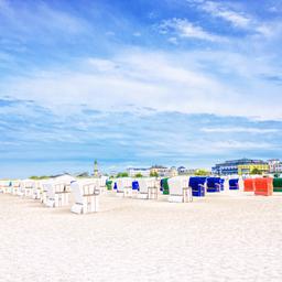 ostsee-warnemuende-strand-strandkoerbe-g-187612394.jpg