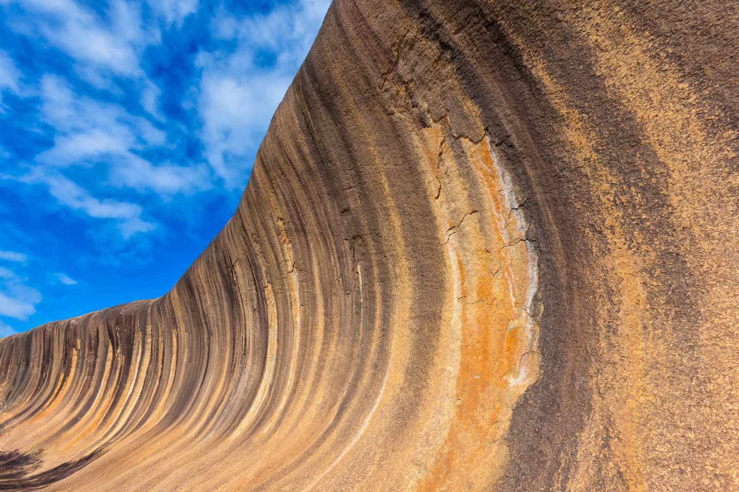 australien-western-australia-wave-rock-t-532088485.jpg