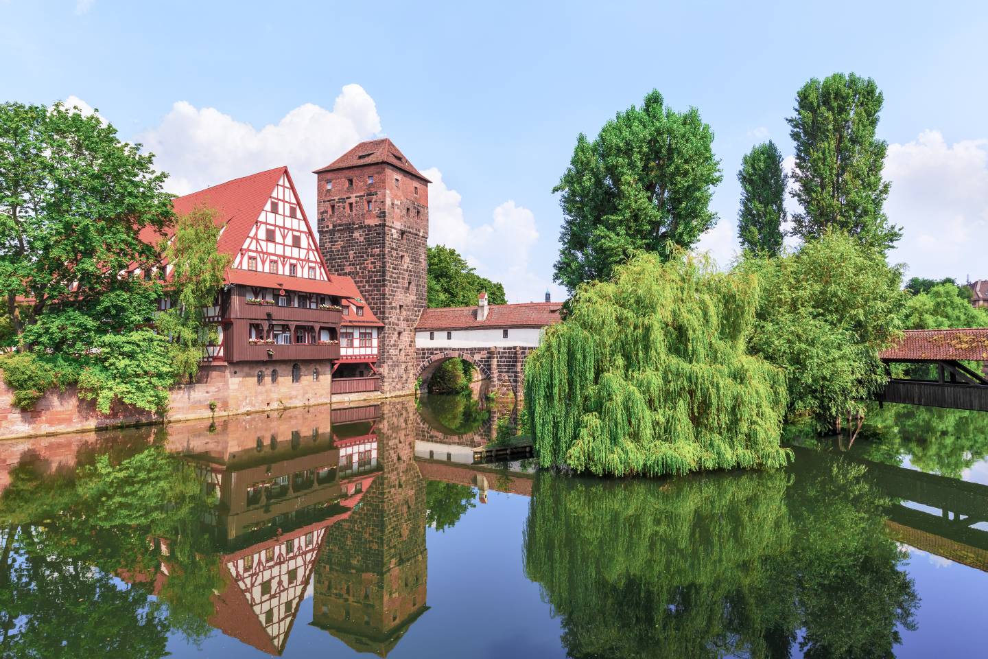 blt4dcb32ed190c5367-deutschland-nuernberg-altstadt-g-486169498.jpg deutschland-nuernberg-altstadt-g-486169498.jpg
