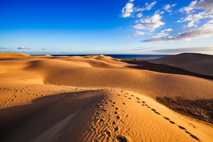 spanien-gran-canaria-maspalomas-sandduenen-g-451646137.jpg