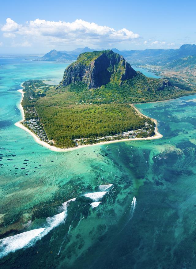 Zu den Angeboten Mauritius Le Morne Brabant von oben