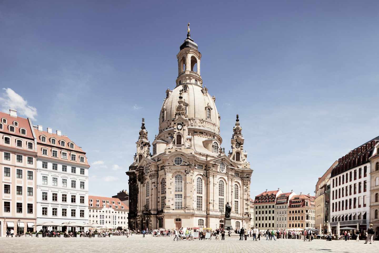 dresden-frauenkirche-t-168715076.jpg