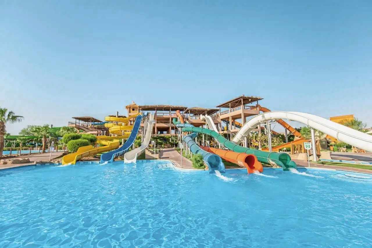 blt3addffa8d54a6479-aegypten-hurghada-pickalbatros_jungle_aqua_resort-wasserrutschen.jpeg Hotels mit Wasserpark: Pickalbatros Wasserrutschen