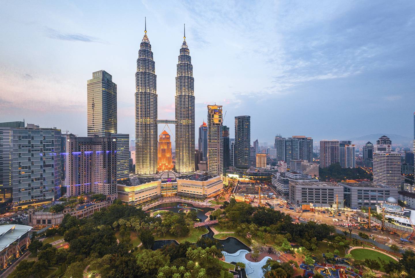 blt119fa7f086d53064-Malaysia-Kuala-Lumpur-Skyline-g-955628078.jpg Malaysia-Kuala-Lumpur-Skyline-g-955628078.jpg