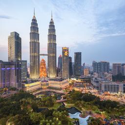 Malaysia-Kuala-Lumpur-Skyline-g-955628078.jpg