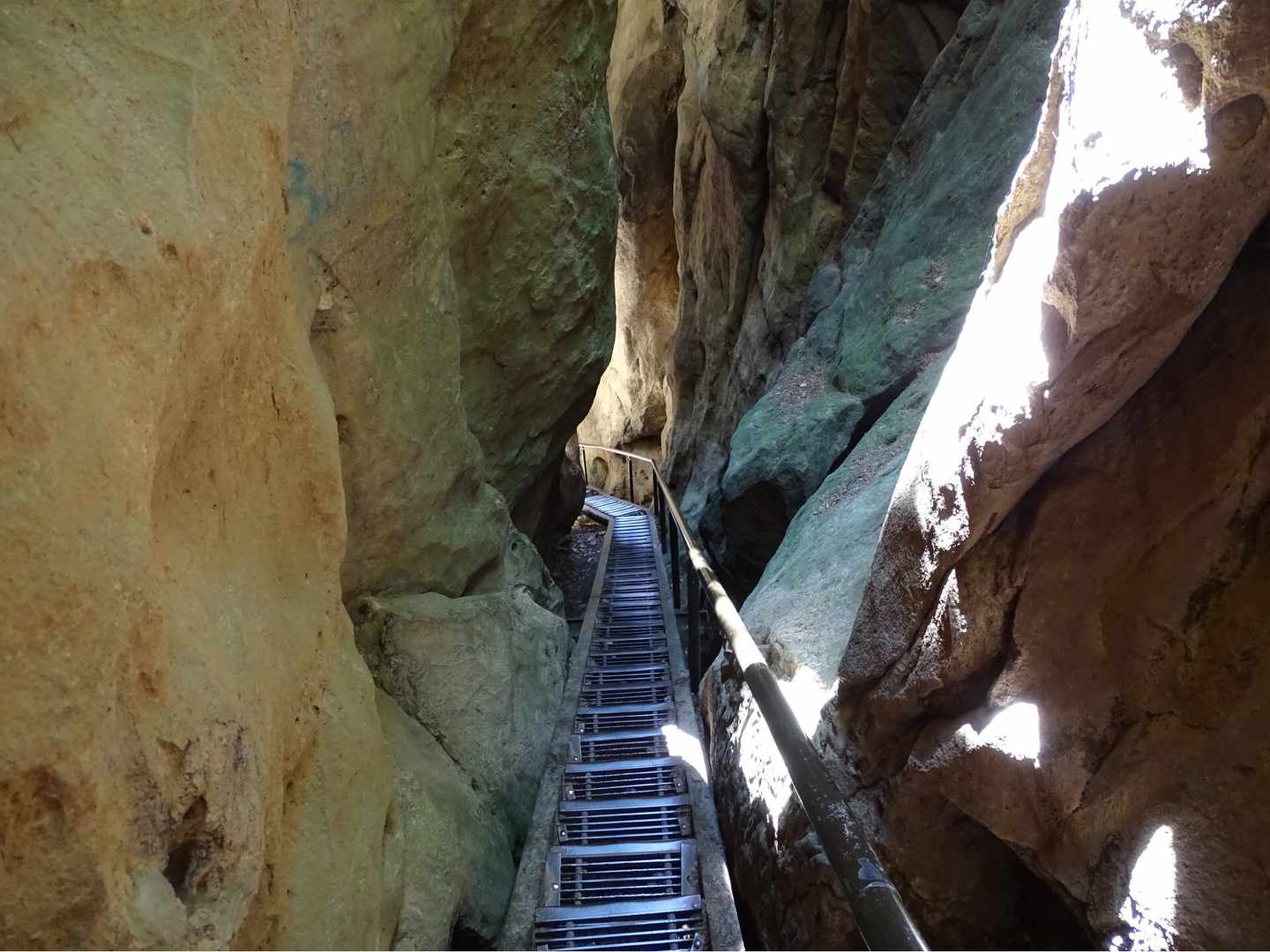 sachsen-sächsische-schweiz-wolfsschlucht-klein-g-1094652210.jpg