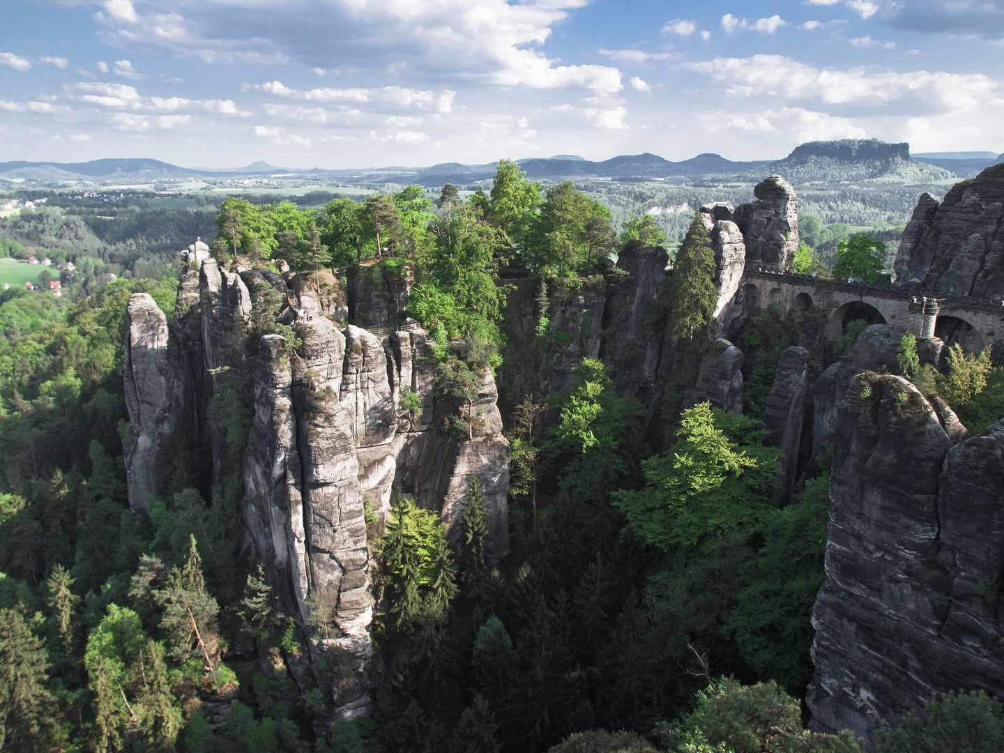 Deutschland-Saechsische-Schweiz-Nationalpark-Felsformation-g-494417953.jpg