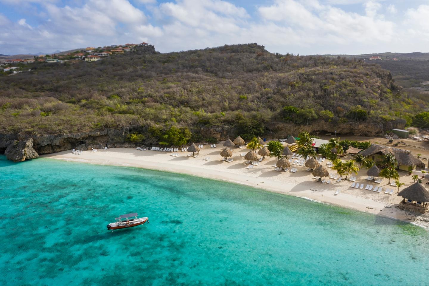 curacao-hotels-all-inclusive-g-1161233707.jpg