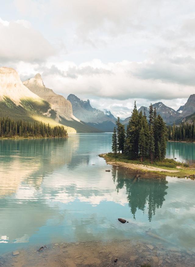 Alberta spirit island
