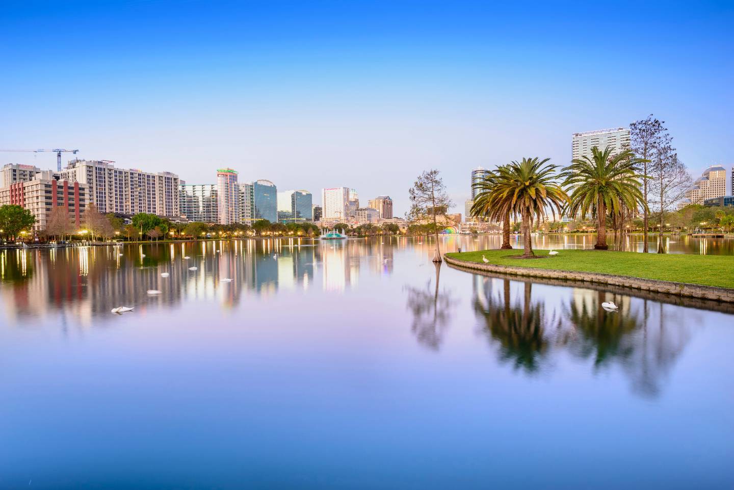 usa-florida-orlando-lake-eola-park-klein-g-1170201385.jpg