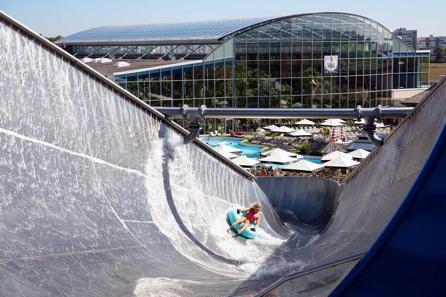 deutschland-therme-erding-galaxy-the-bigwave-urknall.jpg