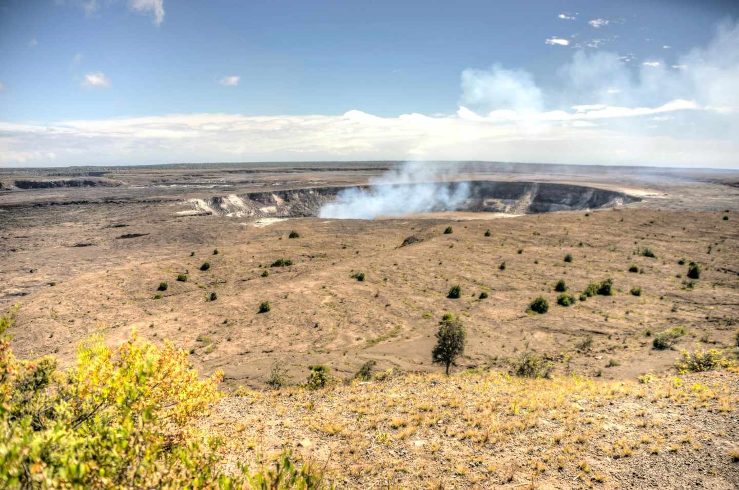hawaii-kilauea-vulkan-t-484774514.jpg