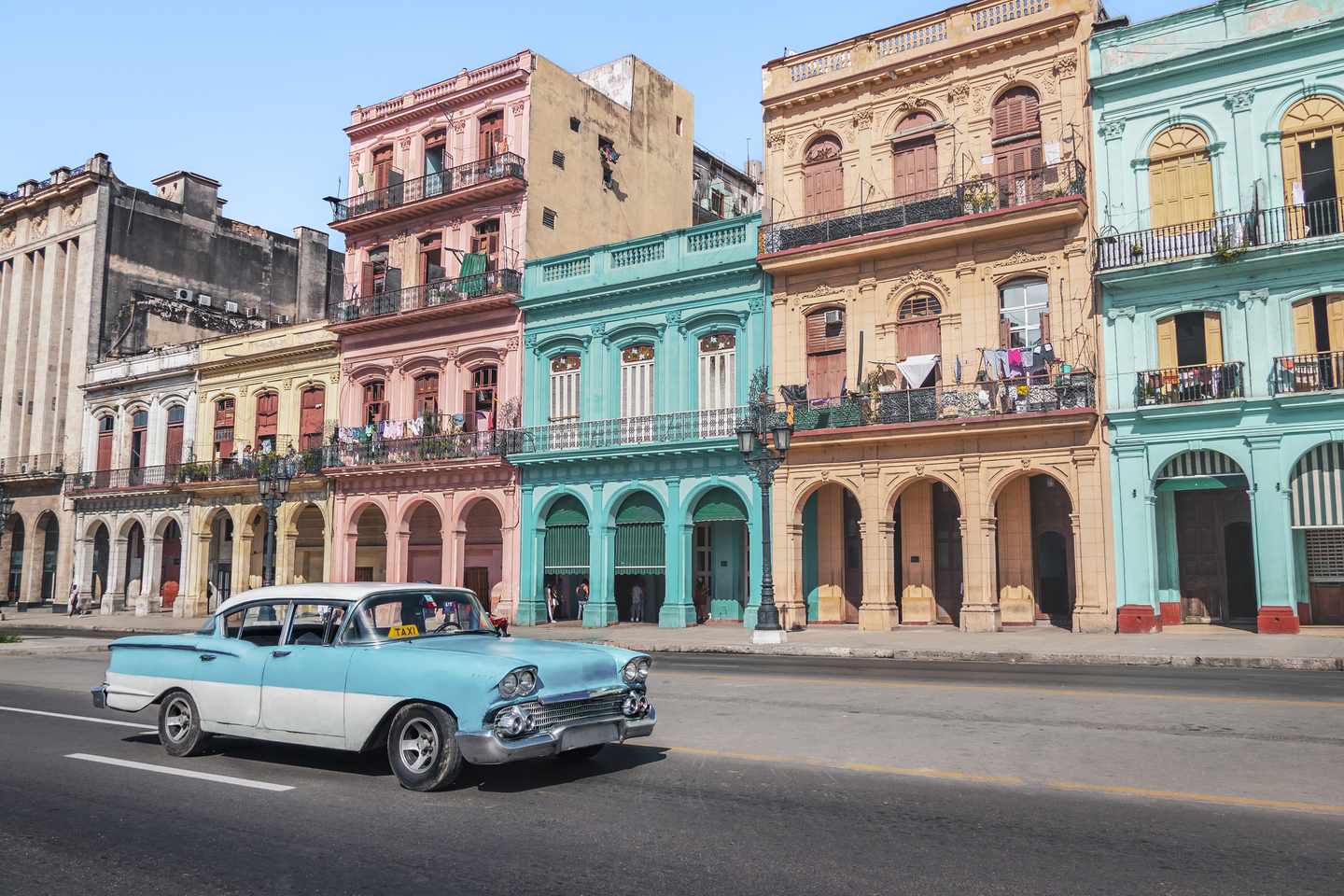 blt9e14629bb1797a65-kuba-havanna-oldtimer-in-downtown-g-1132875715.jpg Oldtimer in Havanna