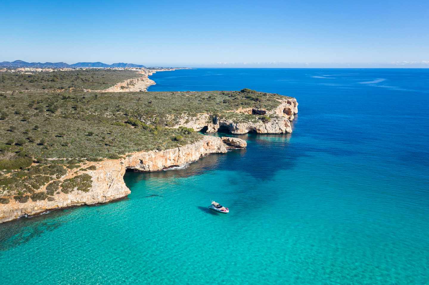 spanien-mallorca-lagune-cala-varques-g-1207723123.jpg
