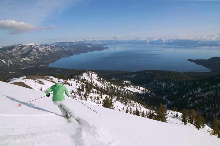usa-kalifornien-lake-tahoe-skifahrer-berge-t-71264363.jpg