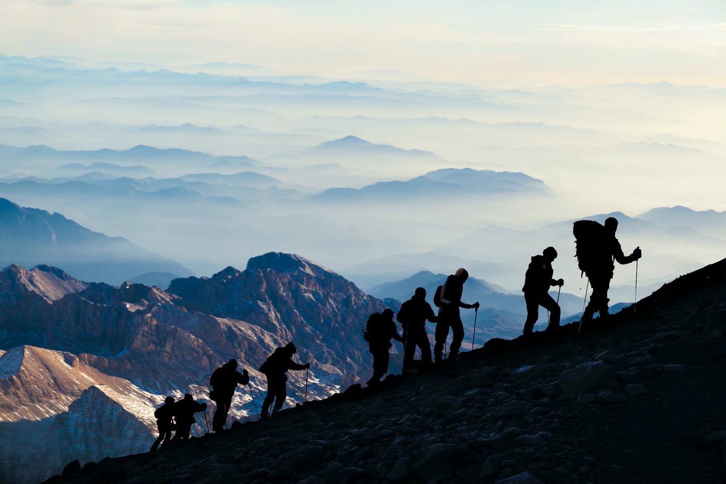 Wandern bei Dämmerung