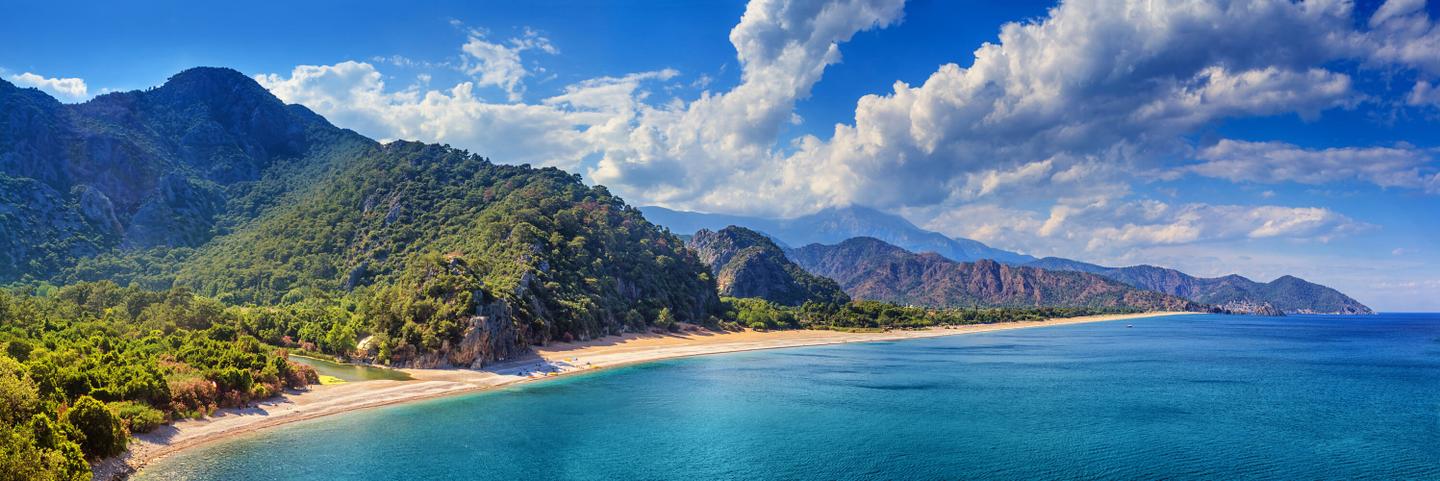 tuerkische-riviera-kuestenlandschaft-olympos-beach-dertour-g-1193588290.jpg