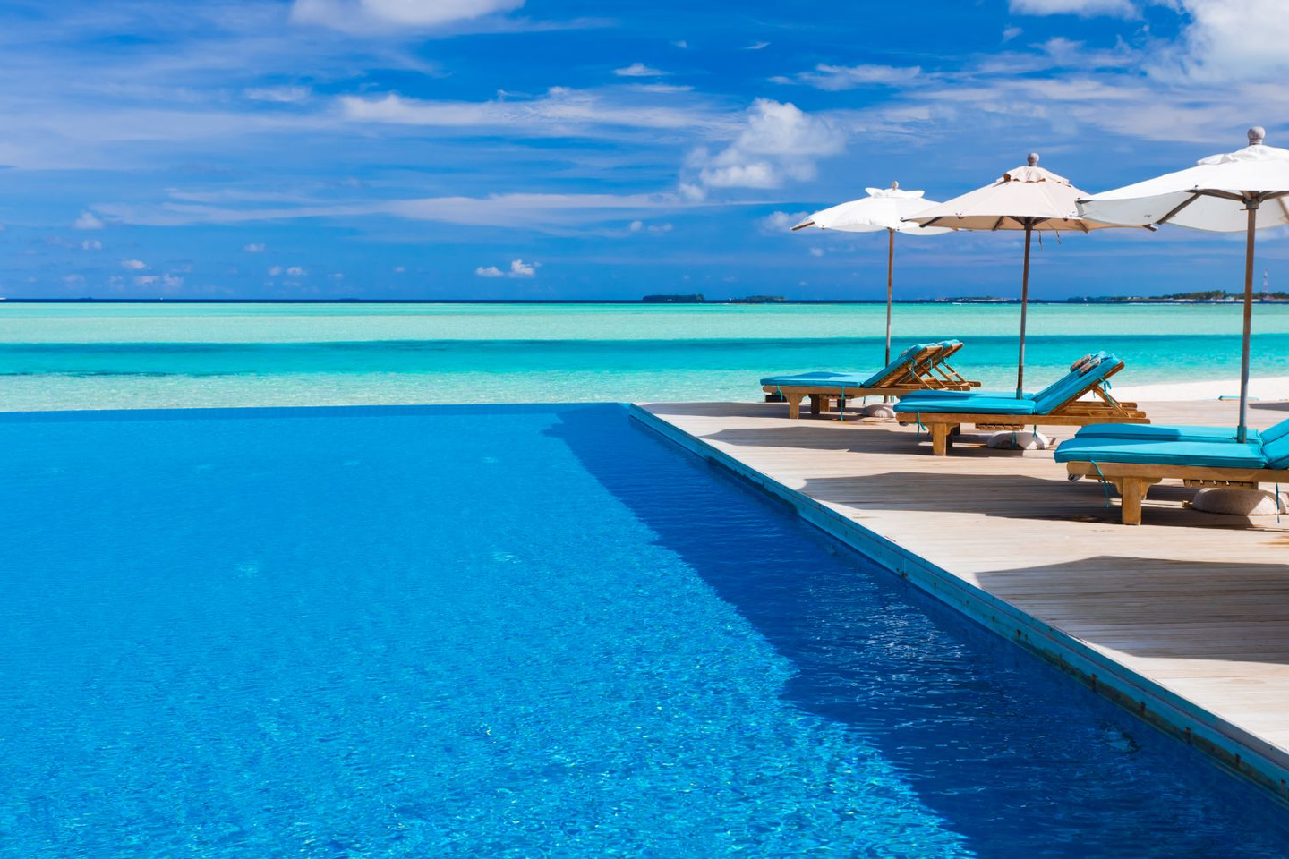 infinity-pool-g-136249763.jpg