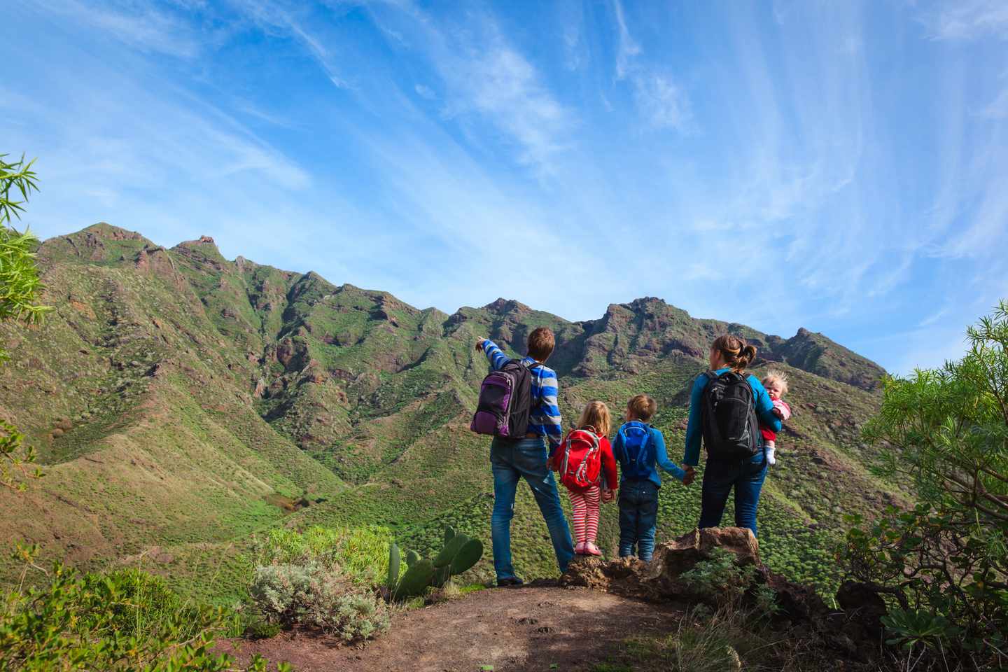 europa-spanien-kanaren-teneriffa-wandern-kinder-gebierge-g-643584190.jpg