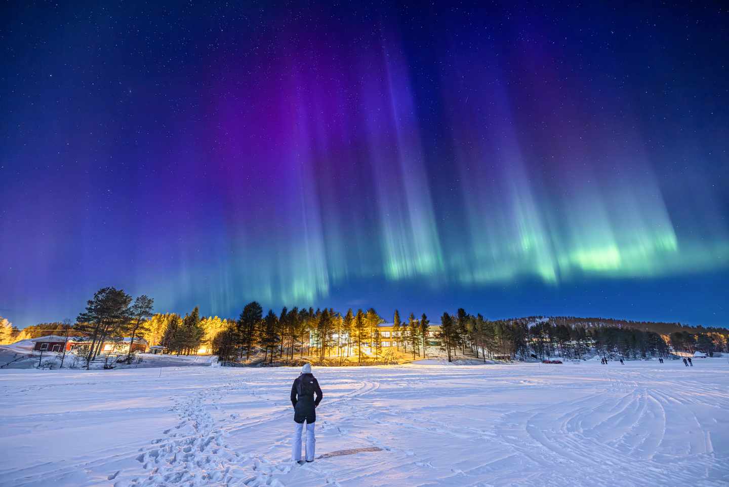nordeuropa-finnland-nordlichter-ueber-dem-ounasjaervi-see-in-hetta-g-1493964473.jpg