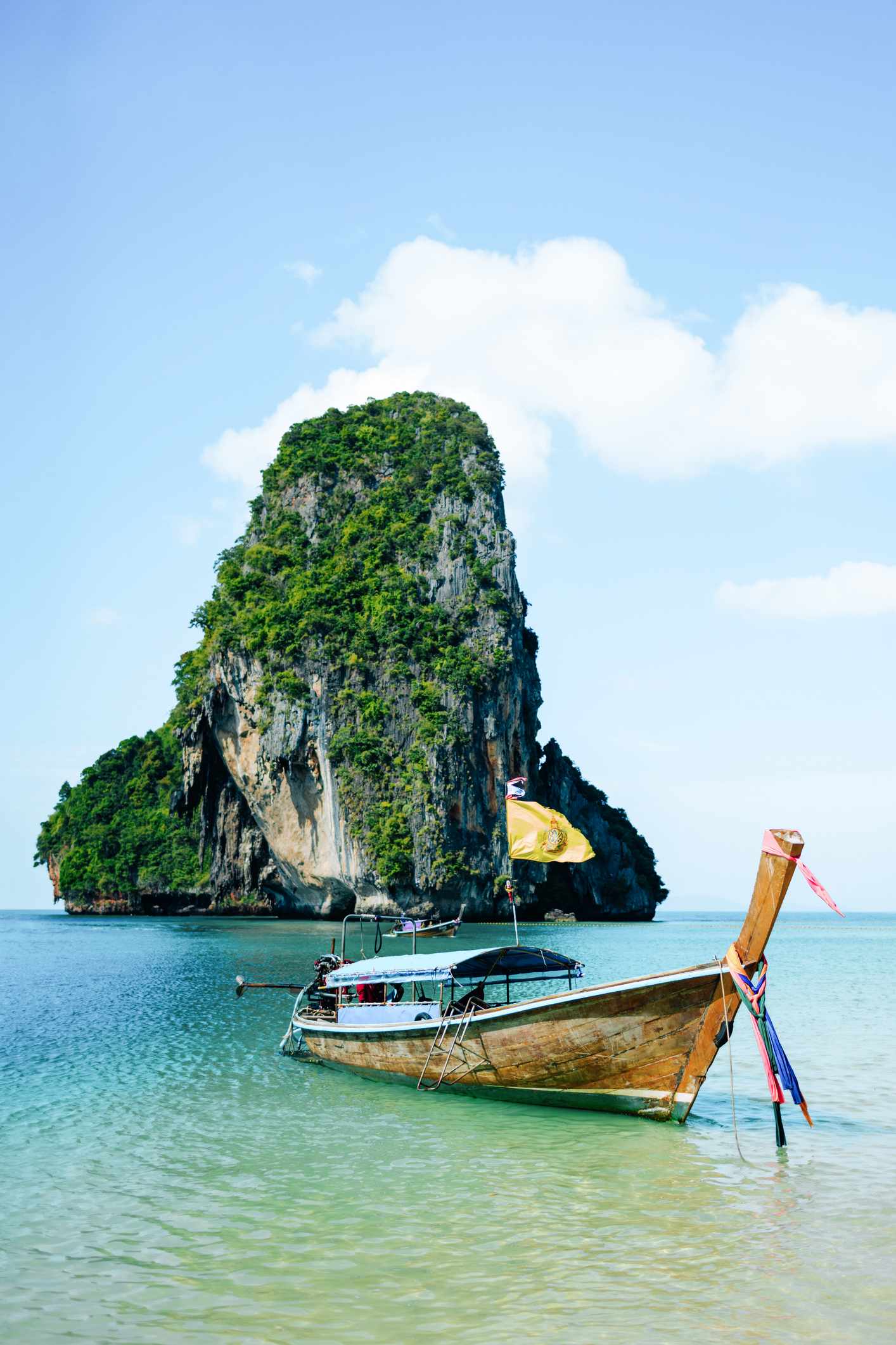 blt63a22c32c973d9cd-Koh-Samui-Boot-am-Strand-g-923240598.jpg Traditionelles Boot am Strand