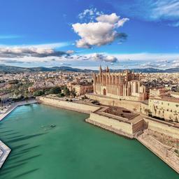 spanien-mallorca-palma-de-mallorca-skyline-g-2194828318.jpeg